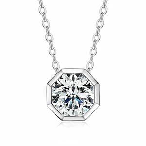 Collier solitaire géométrique tendance de forme octogonale avec sertissage carré, 0,75 carat, moissanite ronde enveloppée, pendentif diamant unique - Product Image 2