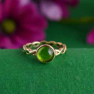 Anillo de latón peridoto chapado en oro cabujón de piedras preciosas Vintage boda hecho a mano ajustable apilable anillos de piedra natal para mujer - Product Image 1
