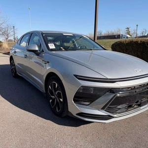 Hyundai Sonata Berline SEL FWD 2024 Argent Brillant d'occasion, conduite à gauche, toit ouvrant, démarrage à distance, sièges en cuir, boîte automatique, jantes alliage R17 - Product Image 1