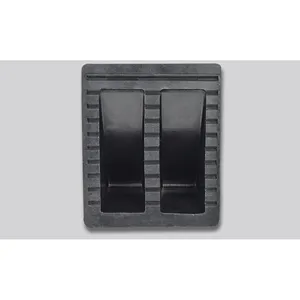 Cales de roue en caoutchouc de sécurité Wesure 240x200x150mm noires pour voitures et parkings - Product Image 4