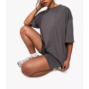 Ensembles de shorts surdimensionnés pour femmes coupe décontractée survêtements séchage rapide entraînement de fitness vêtements de sport ensemble de shorts et de t-shirts 2 pièces dames - Product Image 4