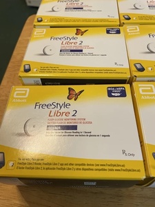 ข้อเสนอขายส่งสินค้าใหม่เอี่ยมสำหรับเครื่องวัดระดับน้ำตาลในเลือด Freestyle Libre 2 พร้อมเซ็นเซอร์และเครื่องอ่าน  จำหน่ายทั่วโลก - Product Image 1