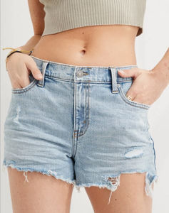 Short en jean pour femme à fermeture éclair fonctionnelle douce à taille régulière avec short extra vieilli pour femme avec logo personnalisé imprimé - Product Image 1