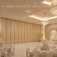Cloison mobile de luxe pour salle de mariage avec rail au sol, conception personnalisée pour les projets de banquets et d'événements qatariens