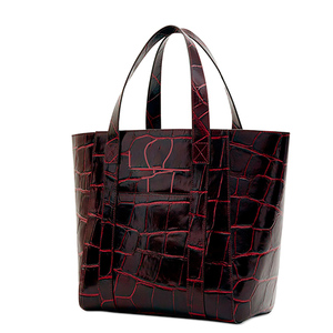 Bolso de cuero de lujo de dos correas con cierre de cremallera - Product Image 4