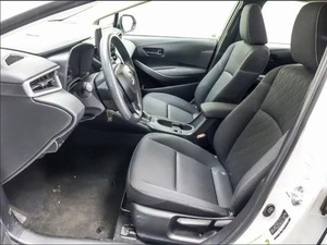 Toyota Corolla LE d'occasion 2024, essence, 2L, transmission automatique, conduite à droite/à gauche - Product Image 3