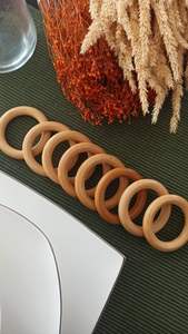 Rond de serviette en bois décoratif conçu pour les restaurants de maisons contemporaines et les salles de banquet élégantes - Product Image 4