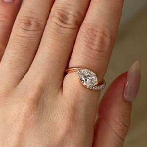 Anillo de Compromiso de Oro Sólido de 14K con Diamante Cultivado en Laboratorio de Corte Brillante Redondo de 1.5CT, Chapado en Oro, Diseño Curvo, para Regalo de Boda - Product Image 2
