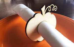 Rond de serviette citrouille en bois accessoire de décoration de table de fête élégant pour la maison à manger mariage et fête parfait pour l'automne - Product Image 3