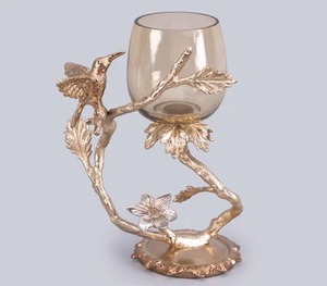 Portavelas de aluminio de vidrio dorado de lujo, escultura inspirada en la naturaleza, agrega un ambiente elegante, cálido y acogedor para el hogar - Product Image 3