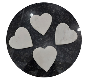 Accessoires de bar Dessous de verre rond en marbre avec conception de coeur Dessous de verre en pierre de couleur blanche Utilisation de bureau de mariage meilleur prix - Product Image 1