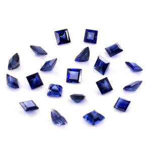 Saphir bleu naturel non traité, pierres brutes calibrées carrées 3 mm et 3,5 mm, opale et aigue-marine taillées en ovale - Product Image 1