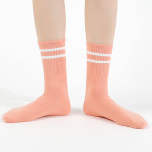 Calcetines de Algodón para Mujer - Diseño de Rayas Tubulares en Varios Colores, Diseño Colorido, Calcetines Coreanos para Uso Diario - Rayas Tubulares A - Product Image 3