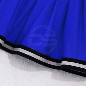 Uniformes de cheerleading pour femmes en polyester imprimé par transfert thermique, poids du tissu 220g, qualité OEM supérieure, derniers ensembles XXXS avec strass - Product Image 6