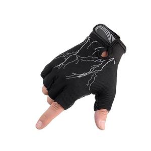 Venta al por mayor de guantes de fitness de medio dedo para entrenamiento y entrenamiento de gimnasia diseño personalizado y etiquetado privado para levantamiento de pesas - Product Image 2