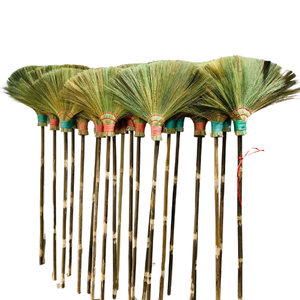 Balai à gazon naturel fabriqué au Vietnam/Balai de balayage fait main de haute qualité avec manche en bambou ou en plastique - Product Image 1