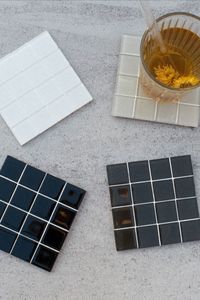 Sous-verre en mosaïque de verre carré en MDF, fait à la main, carrelage en coulis, tapis pour boissons, protection de table basse, accessoires de bar, décoration de la maison, hôtellerie - Product Image 3