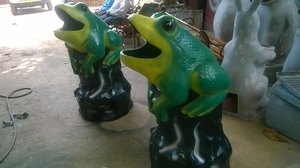 High Quality Fancy Frog Style <b>Plastic</b> Storage Bucket <b>Dustbin</b> Standing Structure Lid World Exporter's Best Quality Product - Product Image 2