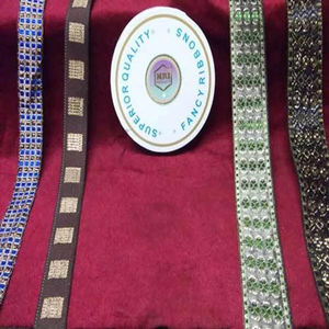 Cinta elegante multicolor de 15mm lisa con estampado de seda de algodón estilo tradicional para decoración de bordado empaquetada en rollos - Product Image 1