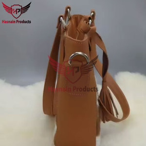 การออกแบบล่าสุดสีดําและสีขาวจริงผมบนซ่อนหนังผู้หญิง Cowhide กระเป๋าสะพาย - กระเป๋าโท้ตขายส่งคุณภาพสูง - Product Image 6