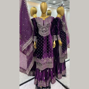 Présentant le velours de viscose lourd exclusif avec le fabricant de collections de costumes de broderie lourde par Royal Export à Surat Gujarat - Product Image 6