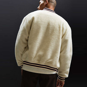 Veste universitaire pour homme de qualité supérieure |   Corps en daim doux avec manches en cuir PU |   Veste universitaire classique - Product Image 5