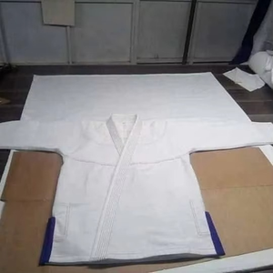 Conjunto de Karate Gi de Algodón Personalizado, Uniforme Profesional de Alta Calidad, Artes Marciales Personalizadas, Logotipo Personalizado en la Parte Delantera, Servicio OEM - Product Image 4