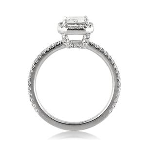 Bague de fiançailles en or blanc massif avec diamant de laboratoire taille émeraude et halo caché, pour femme - Product Image 4