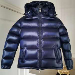 Veste matelassée légère et résistante à l'hiver pour hommes Caractéristiques chauffantes respirantes et confortables de haute qualité Vestes pour hommes de style actif - Product Image 6