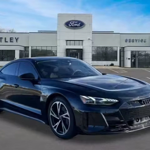 Audi e-tron GT Premium Plus 2022, ligeramente usado, en buen estado. - Product Image 1