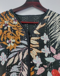 Handmade <b>Kantha</b> Cotton <b>Jacket</b> with Embroidery Reversible Short Winter Coat with Floral Print for Women - Product Image 3