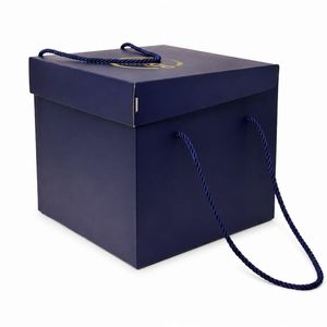 Boîtier mod. HOLLY pour panettone 24x24x21 cm - Personnalisable sur mesure - Product Image 2