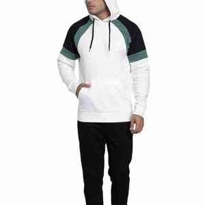 Sweat à capuche ajusté pour homme avec poignets côtelés et ceinture en coton durable pour une utilisation active et relaxante - Product Image 1