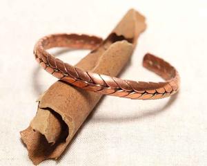 Brazaletes de Cobre Modernos Pulidos a Mano para Mujer, de Alta Calidad y Gran Venta - Product Image 2