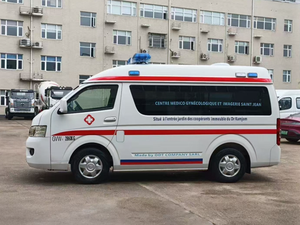 Ambulance à pression négative G7 d'occasion pour le transport de patients, véhicule de service médical, transmission manuelle, état neuf - Product Image 1