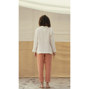 Chaqueta de Lino Color Marfil VAARUNI con Decoración de Botones - Product Image 3