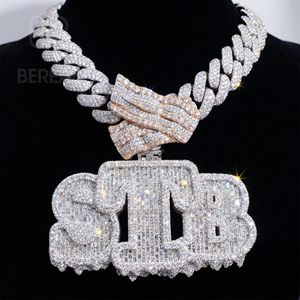 Colgante de cadena 3D con letras de moissanita que pasa la prueba del diamante, personalizado, estilo hip hop, con diamantes VVS de corte baguette, colgante con nombre, joyería para hombre - Product Image 1