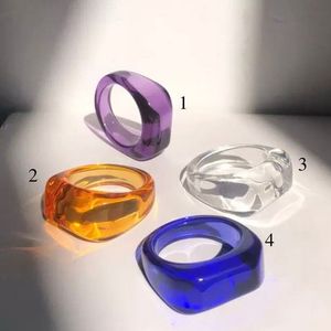 Nueva llegada Anillos de resina de moda para niñas y mujeres de alta calidad con el mejor acabado Elegante Nuevo diseño al por mayor - Product Image 1