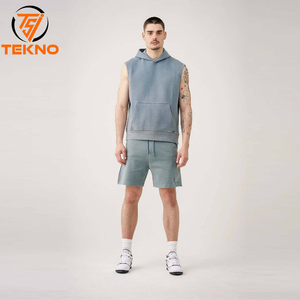 La Sudadera con capucha ajustada hecha a medida es una combinación perfecta para días de gimnasio o días de descanso que ofrecen cobertura transpirable y flexibilidad confiable - Product Image 1