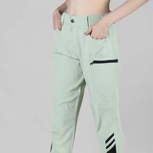 Pantalon cargo pour femmes de haute qualité-Durable et polyvalent-Parfait pour les sorties décontractées et les activités d'aventure - Product Image 4