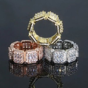 Anillo de diamante de moissanita de corte redondo con claridad VVS clásico Anillo de compromiso de eternidad certificado IGI Anillo de fiesta cubano para hombres - Product Image 2