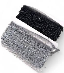 Ribete de Flecos con Cuentas Grises - Product Image 1