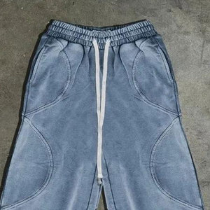 Pantalones desgastados personalizados Hombres French Terry Pierna ancha Lavado ácido Baggy Flared Rhinestone Pantalones de chándal - Product Image 2