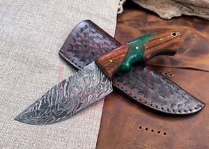 Cuchillo de caza de acero de Damasco hecho a mano, cuchillo Tang completo de hoja fija personalizado con mango de madera - Product Image 5