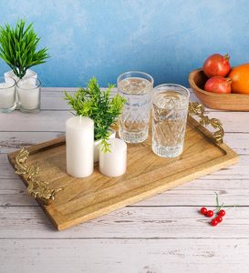 Plateau de service rectangulaire en bois de manguier de qualité supérieure, écologique, décoratif, finition laquée, poignées en feuille d'or, pour mariage et événements - Product Image 1