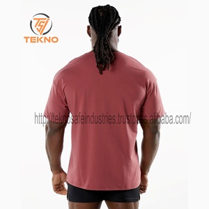 Vente en gros de nouveaux hommes respirants personnalisés imprimés 100% coton T-shirt surdimensionné pour hommes séchage rapide avec longue longueur - Product Image 2