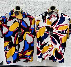 Camisa Moderna de Manga Corta para Hombre con Estampado Floral, Corte Holgado, Tela Satén Ligera, Diseño Elegante de Verano, Ropa Casual para Vacaciones - Product Image 5