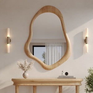 Marco decorativo de espejo de pared de madera maciza perfecto para vestidor o área de tocador diseñado con artesanía de nivel artesanal - Product Image 5