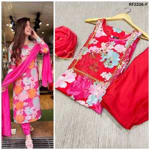 Reeta fashion floral kurti set avec bas assortis et dupatta contrasté en coton mélangé et chanderi pour une tenue décontractée et festive - Product Image 4