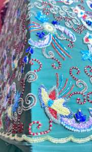 ชุดราตรีปักด้วยมืออย่างหรูหราออกแบบอย่างหรูหราด้วยการเย็บติดคริสตัลและลวดลายที่เป็นเอกลักษณ์ - Product Image 3